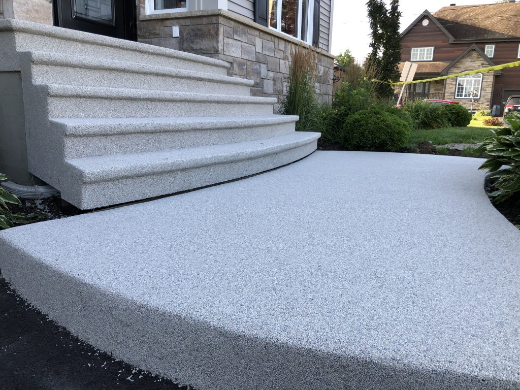 Quartz Carpet Canada - Revêtement de sol - Balcon - Maintenance